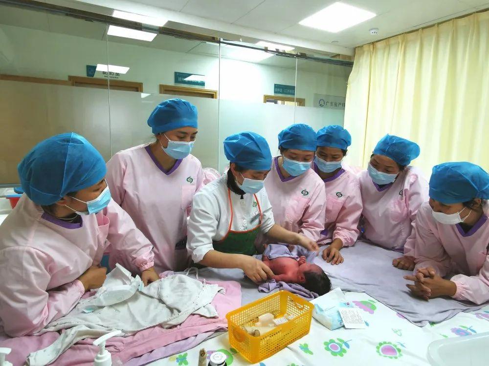 昌吉县妇婴监护型护送